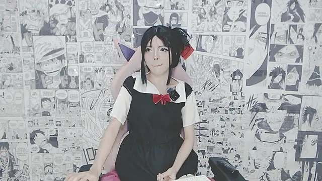 Snapshot of Miahparker chatting on October 2025 04:13:02 AM Miahparker online show from October 2025 04:13:02 AM