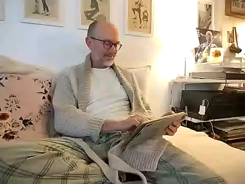 Snapshot of MadProfessor chatting on February 2025 02:13:02 PM MadProfessor online show from February 2025 02:13:02 PM