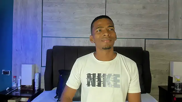 Lonelyfetishguy online show from June 2026 10:18:02 PM