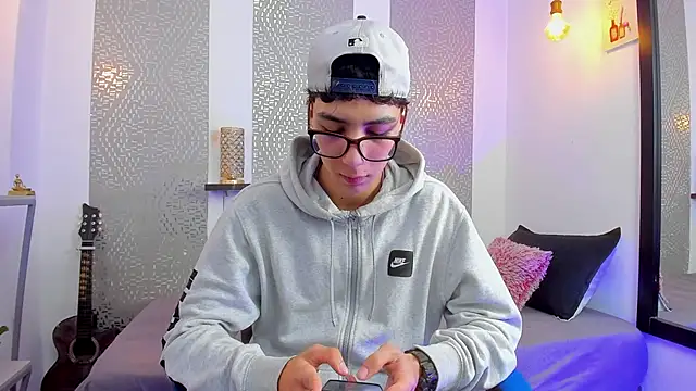 Nikolay Gregori online show from February 2025 04:33:01 AM