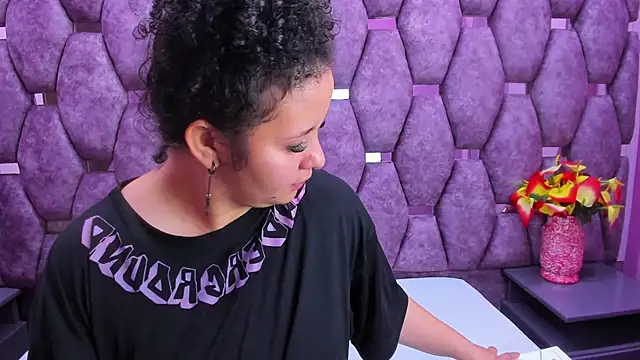 AlaSmith online show from September 2025 02:49:01 AM