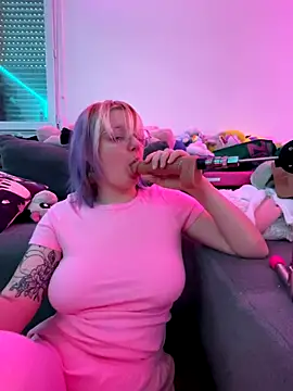 LaskaLeRoomba online show from December 2025 01:53:01 PM