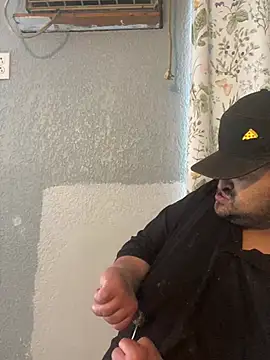 Miguel16i online show from February 2025 06:09:02 PM