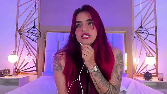 Snapshot of valeriee_millerr_ chatting on December 2024 09:28:02 PM valeriee millerr online show from December 2024 09:28:02 PM