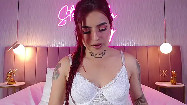 Snapshot of valeriee_millerr_ chatting on January 2025 09:28:01 PM valeriee millerr online show from January 2025 09:28:01 PM