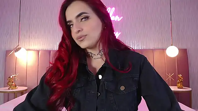 Snapshot of valeriee_millerr_ chatting on January 2025 06:10:02 PM valeriee millerr online show from January 2025 06:10:02 PM