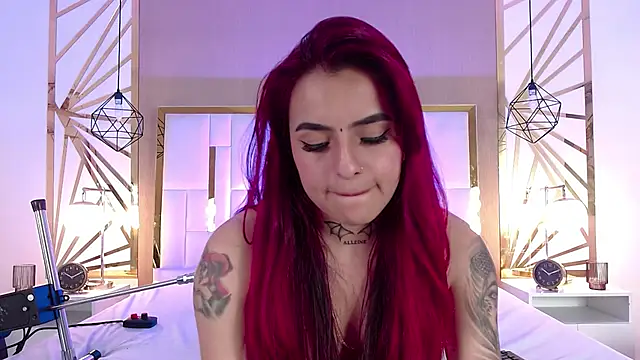 Snapshot of valeriee_millerr_ chatting on February 2025 12:28:01 AM valeriee millerr online show from February 2025 12:28:01 AM