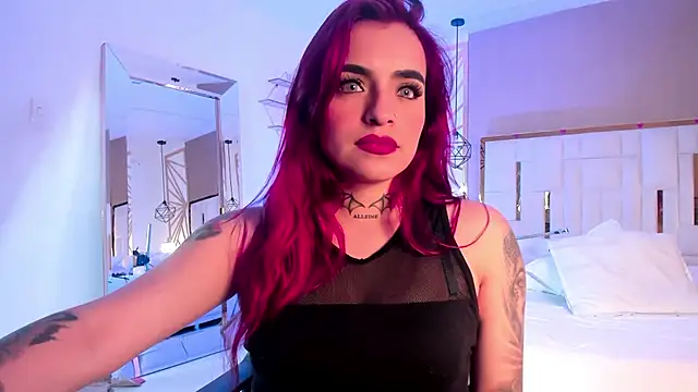 Snapshot of valeriee_millerr_ chatting on March 2025 06:23:02 PM valeriee millerr online show from March 2025 06:23:02 PM