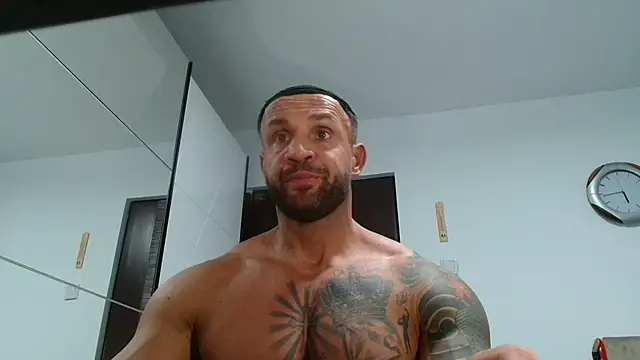 Magnificmuscles89 online show from February 2026 03:42:02 PM