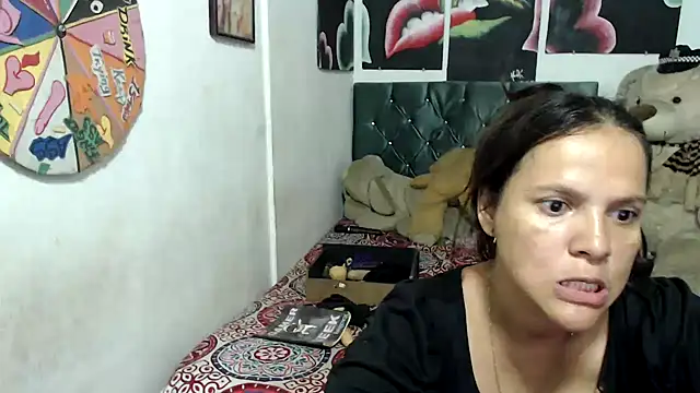 Snapshot of manzanahot9 chatting on March 2025 03:34:01 PM manzanahot9 online show from March 2025 03:34:01 PM