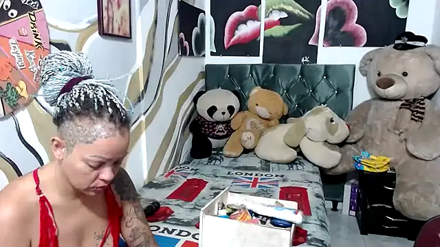 Snapshot of manzanahot9 chatting on September 2025 11:23:02 AM manzanahot9 online show from September 2025 11:23:02 AM