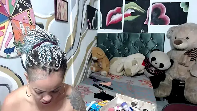 Snapshot of manzanahot9 chatting on October 2025 11:36:02 AM manzanahot9 online show from October 2025 11:36:02 AM