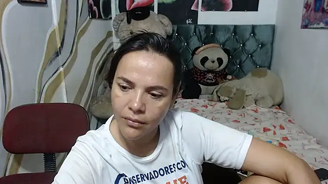 Snapshot of manzanahot9 chatting on July 2026 09:56:01 AM manzanahot9 online show from July 2026 09:56:01 AM