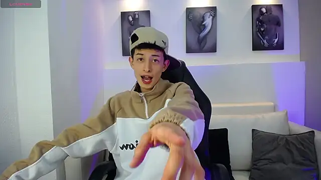 MaikCarver online show from February 2026 04:10:01 AM