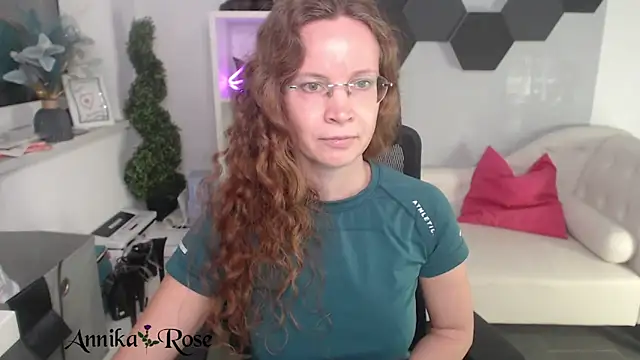 Snapshot of AnnikaRose chatting on January 2025 08:43:01 PM AnnikaRose online show from January 2025 08:43:01 PM