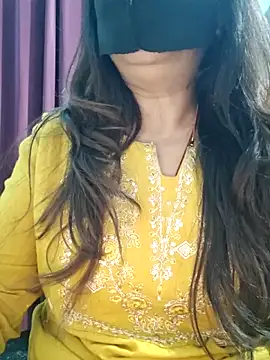 Aishwaryaa 69 online show from April 2026 11:37:01 AM