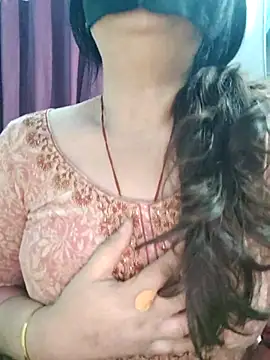 Aishwaryaa 69 online show from June 2026 01:43:02 AM