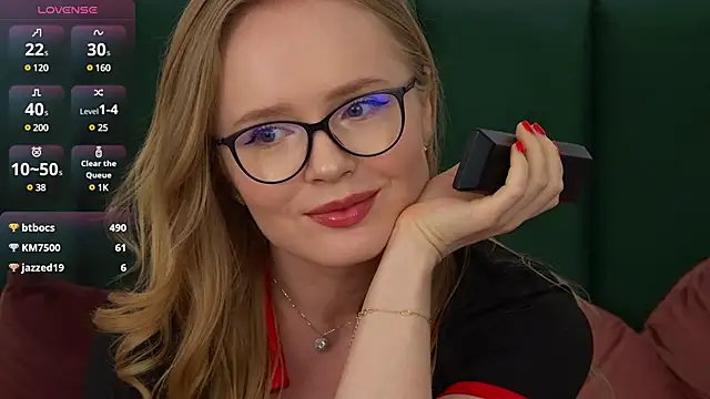 Snapshot of Chloe_Richardson chatting on February 2025 04:32:01 PM Chloe Richardson online show from February 2025 04:32:01 PM