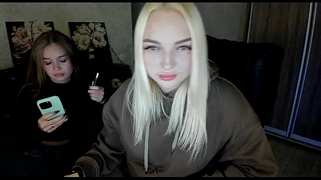 Snapshot of _NigoNika chatting on October 2025 09:02:02 PM NigoNika online show from October 2025 09:02:02 PM