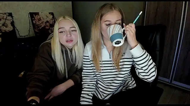 Snapshot of _NigoNika chatting on October 2025 08:27:02 PM NigoNika online show from October 2025 08:27:02 PM