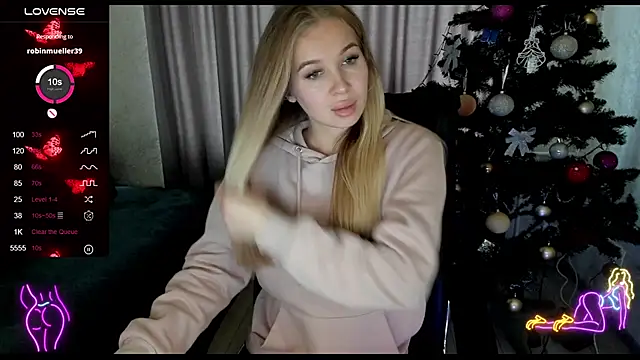 Snapshot of _NigoNika chatting on December 2025 12:10:02 PM NigoNika online show from December 2025 12:10:02 PM