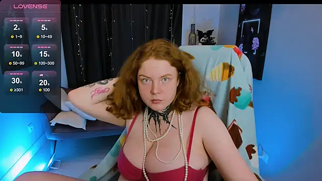 Snapshot of Cassie_xKiss chatting on December 2024 07:31:02 PM Cassie xKiss online show from December 2024 07:31:02 PM