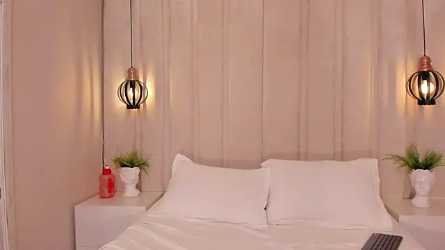 Snapshot of bonniekim_ chatting on January 2025 07:08:01 PM bonniekim online show from January 2025 07:08:01 PM