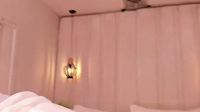 Snapshot of bonniekim_ chatting on February 2025 02:48:02 PM bonniekim online show from February 2025 02:48:02 PM