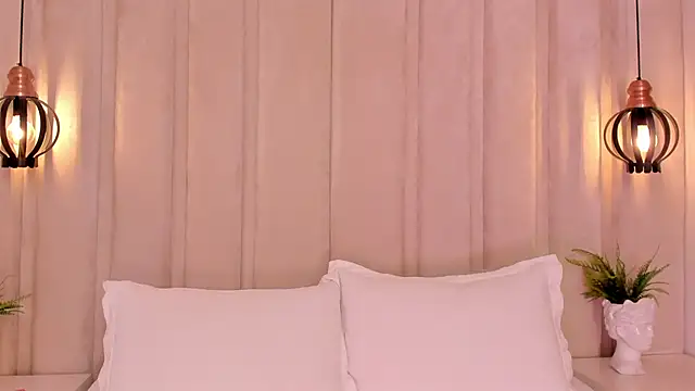 Snapshot of bonniekim_ chatting on February 2025 02:37:01 PM bonniekim online show from February 2025 02:37:01 PM