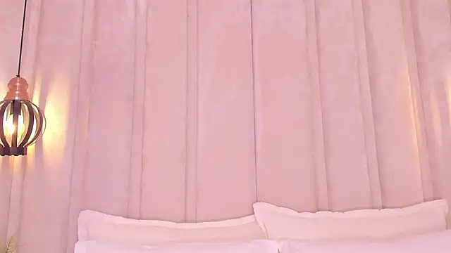 Snapshot of bonniekim_ chatting on February 2025 12:47:01 PM bonniekim online show from February 2025 12:47:01 PM