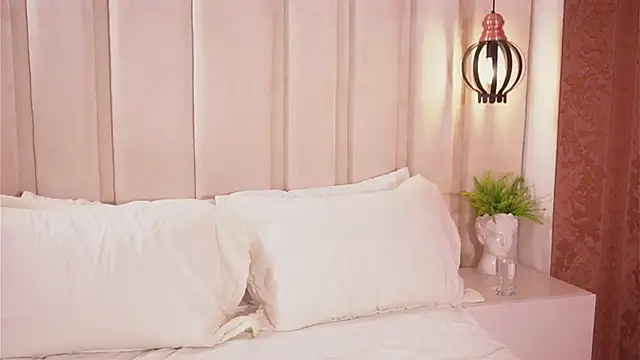 Snapshot of bonniekim_ chatting on October 2025 04:59:01 PM bonniekim online show from October 2025 04:59:01 PM