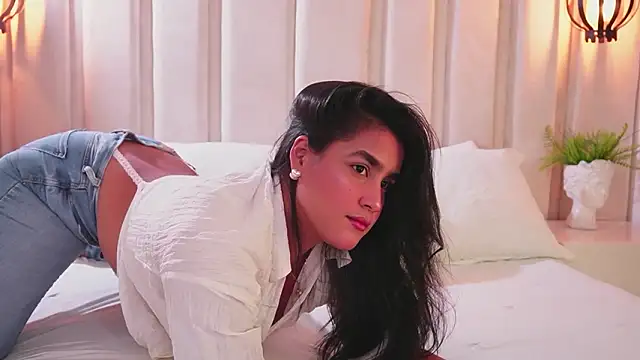 bonniekim  online show from February 2026 12:42:01 AM