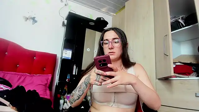 Snapshot of Sweet-Suck69 chatting on September 2025 06:32:02 PM Sweet-Suck69 online show from September 2025 06:32:02 PM