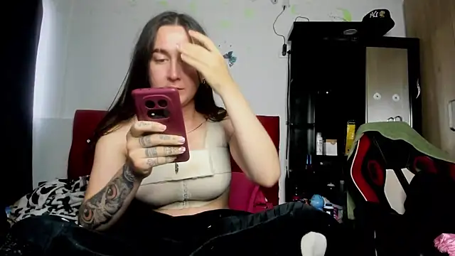 Snapshot of Sweet-Suck69 chatting on September 2025 10:24:02 PM Sweet-Suck69 online show from September 2025 10:24:02 PM