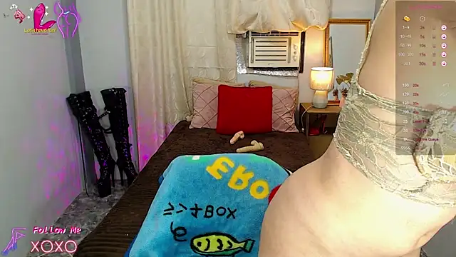 Snapshot of UnforgetableSupira chatting on February 2025 11:34:01 PM UnforgetableSupira online show from February 2025 11:34:01 PM