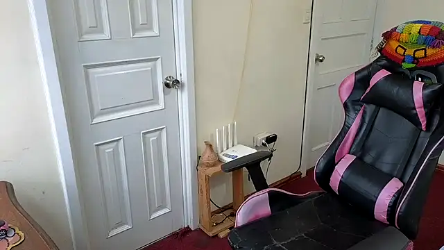 Snapshot of Jackyrose chatting on November 2025 09:51:02 PM Jackyrose online show from November 2025 09:51:02 PM