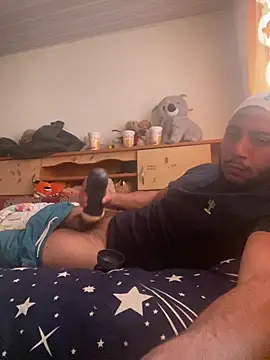 Snapshot of emea4 chatting on March 2026 08:40:01 AM emea4 online show from March 2026 08:40:01 AM