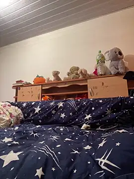 Snapshot of emea4 chatting on March 2026 07:04:02 PM emea4 online show from March 2026 07:04:02 PM