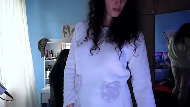 Snapshot of MemiKouki chatting on March 2026 04:58:02 PM MemiKouki online show from March 2026 04:58:02 PM