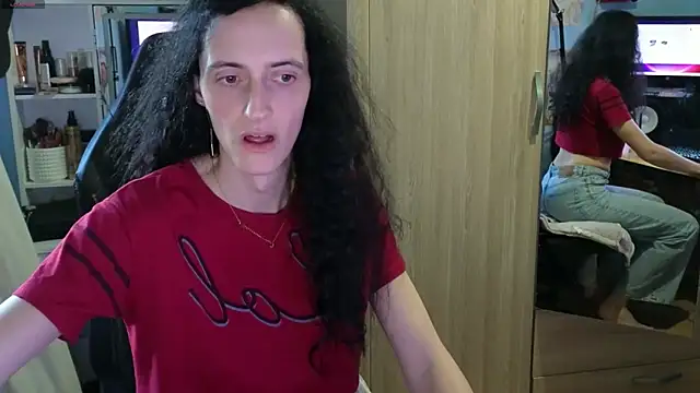 Snapshot of MemiKouki chatting on March 2026 05:29:01 PM MemiKouki online show from March 2026 05:29:01 PM