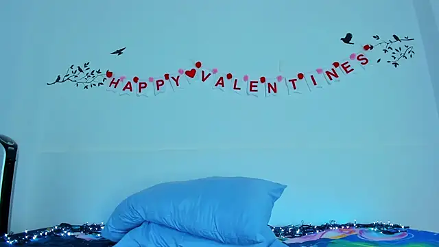 Snapshot of ayheleensexygirl1 chatting on February 2025 07:05:02 PM ayheleensexygirl1 online show from February 2025 07:05:02 PM