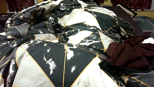 Mic Oxinner online show from December 2025 08:58:02 PM