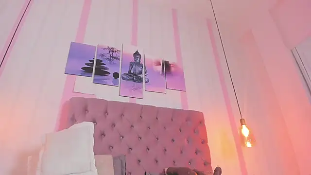 Sophia turneer online show from February 2025 08:32:02 AM