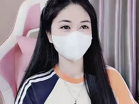 Snapshot of _Lygn__ chatting on February 2025 09:40:01 PM Lygn online show from February 2025 09:40:01 PM