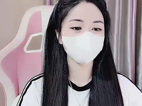 Snapshot of _Lygn__ chatting on February 2025 06:06:01 PM Lygn online show from February 2025 06:06:01 PM