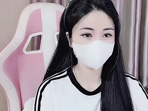 Snapshot of _Lygn__ chatting on February 2025 08:22:02 AM Lygn online show from February 2025 08:22:02 AM