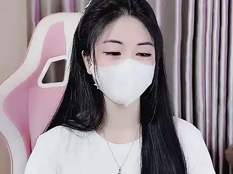 Snapshot of _Lygn__ chatting on February 2025 09:13:02 PM Lygn online show from February 2025 09:13:02 PM