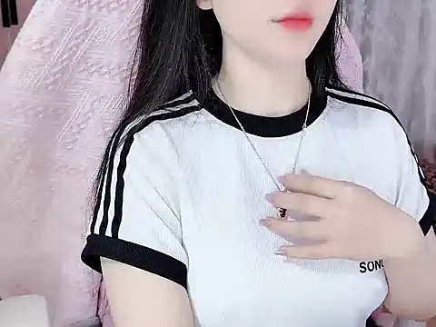 Snapshot of _Lygn__ chatting on October 2025 01:23:02 PM Lygn online show from October 2025 01:23:02 PM