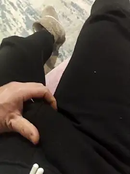 Snapshot of ssikerek23 chatting on December 2025 12:06:01 AM ssikerek23 online show from December 2025 12:06:01 AM