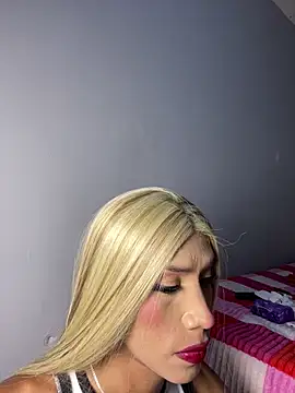 Snapshot of Alexa_Chanell_Oficial chatting on May 2026 03:13:01 AM Alexa Chanell Oficial online show from May 2026 03:13:01 AM